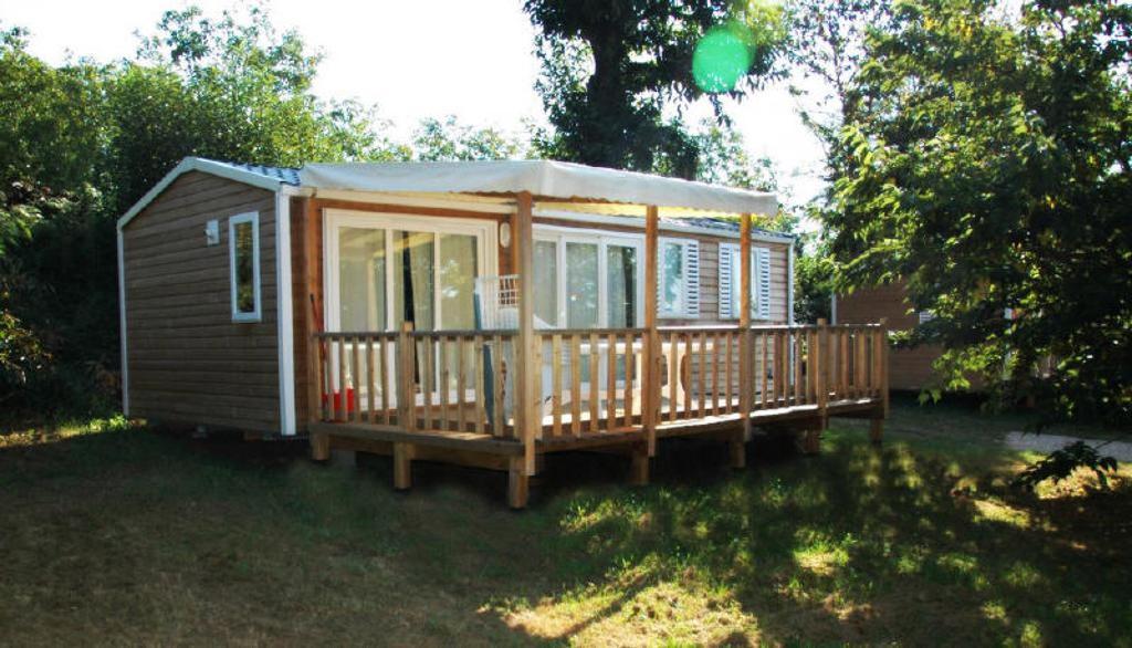 Deluxe Three-Bedroom Bungalow